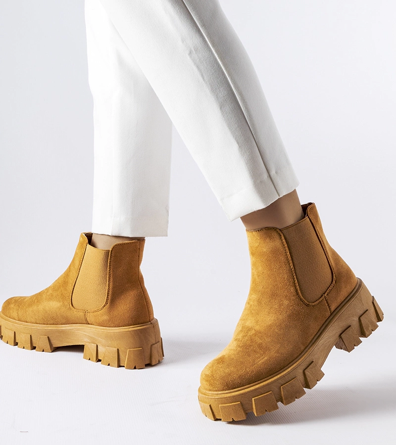 Světle hnědé dámské kotníčkové boty Mooca