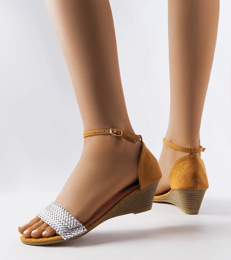 Stříbrné sandály Veltri na platformě a podpatku