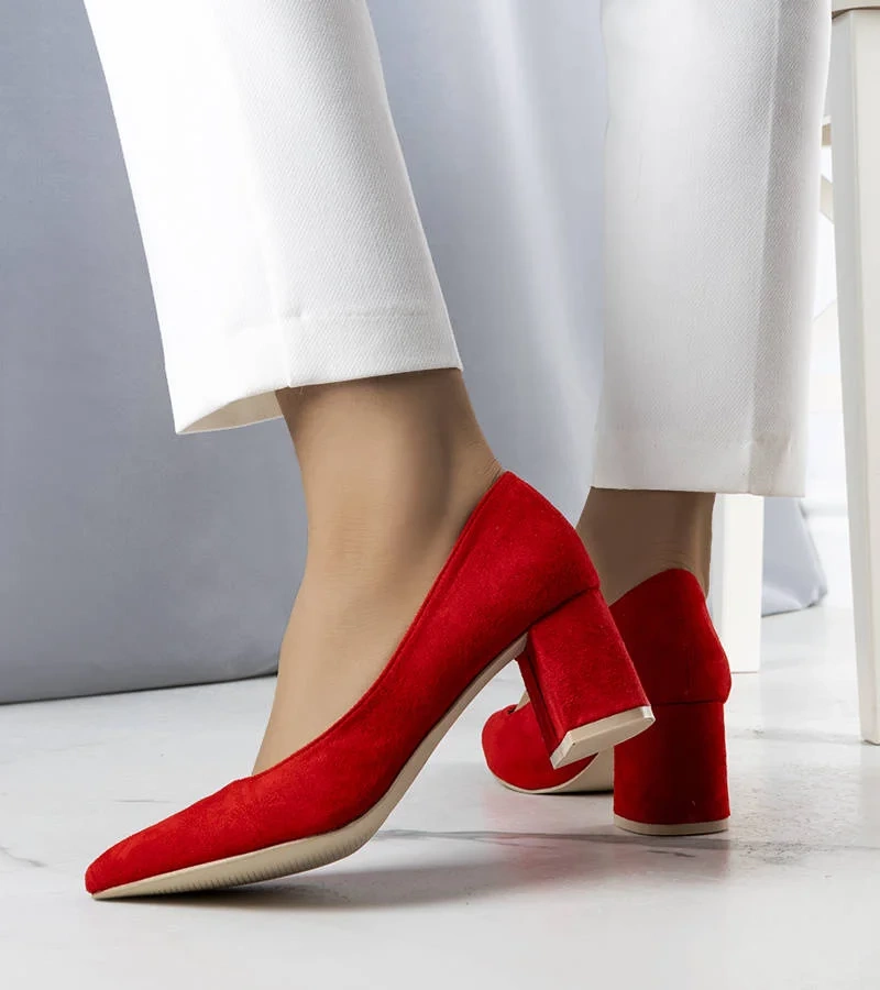 Červené lodičky Sadilla na podpatku