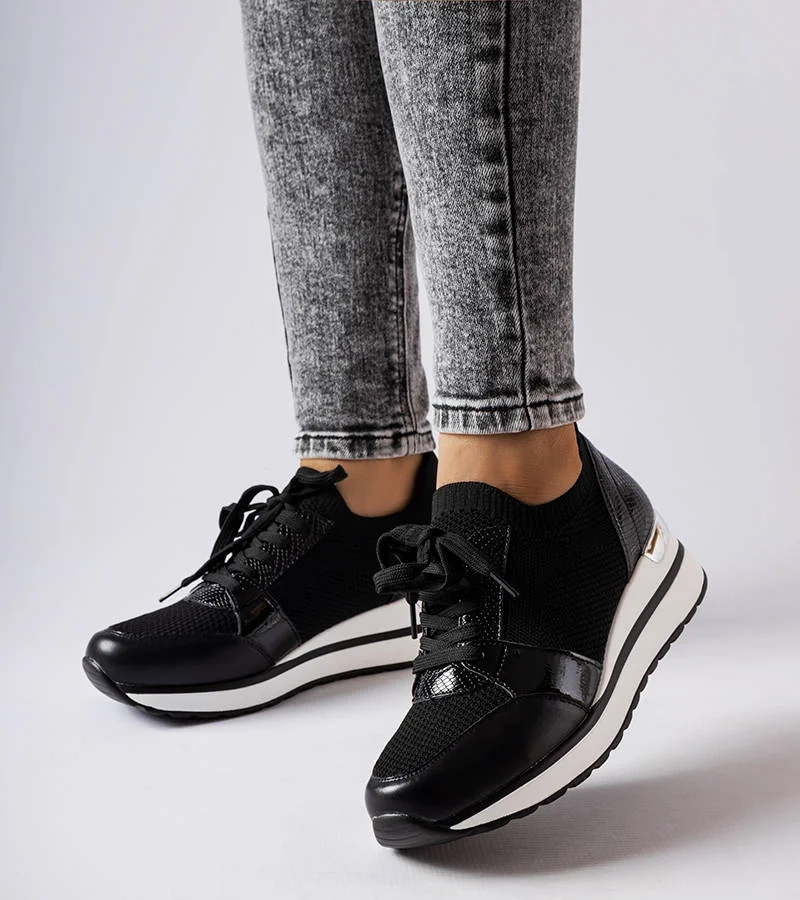 Černé tenisky na platformě Bellante