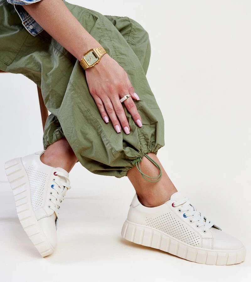 Bežové kožené tenisky Zvonka