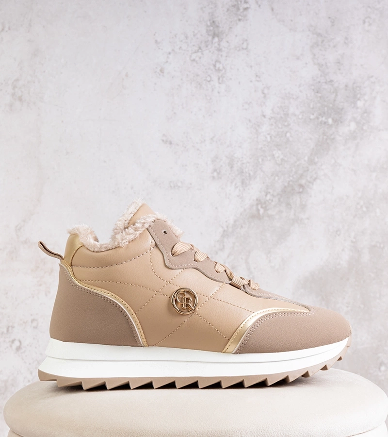 Beige vysoce zateplené sneakersy Mikaela.