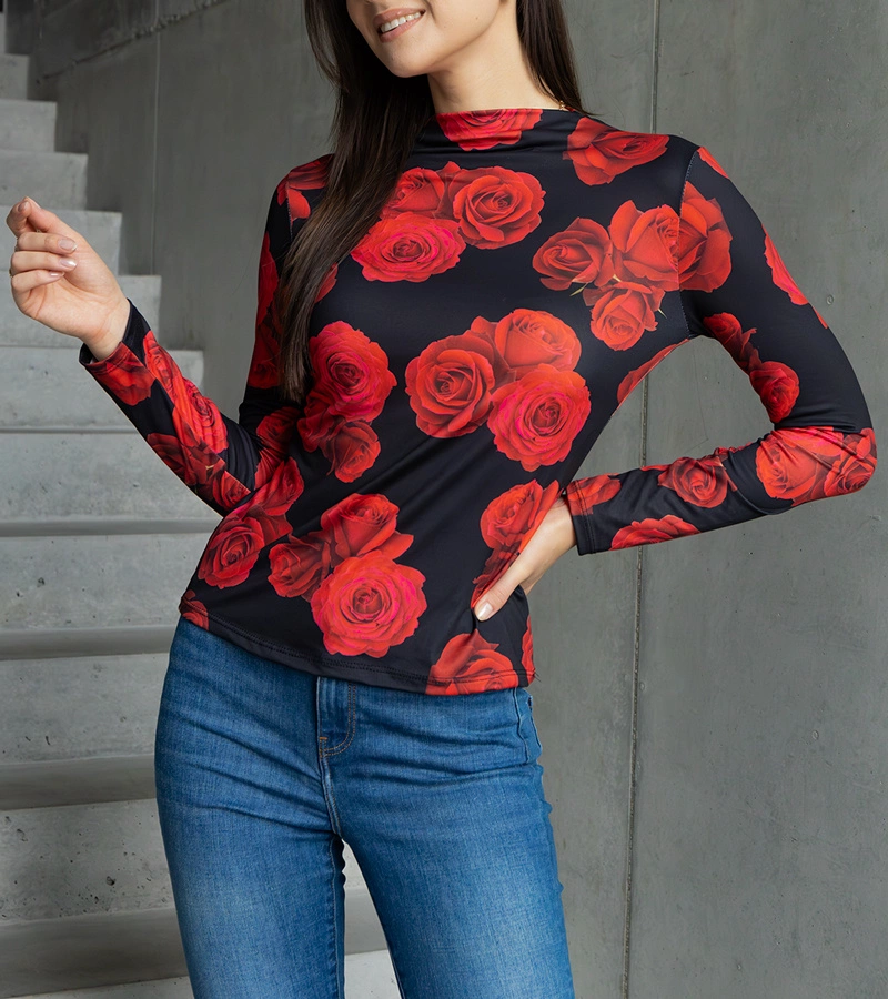 Černá halenka zdobená potiskem Amaya