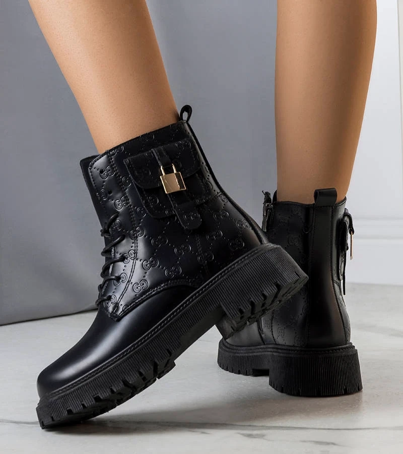 Černé zateplené traperské boty Coal