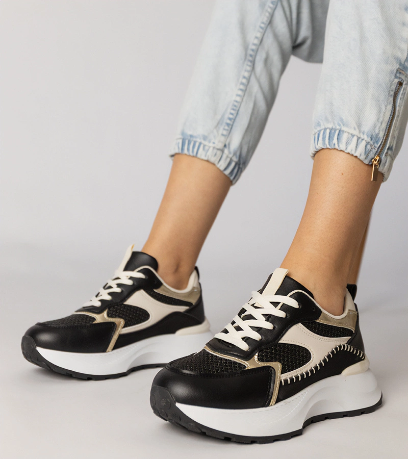 Černé sportovní tenisky s pletenou vsadkou Berlisa