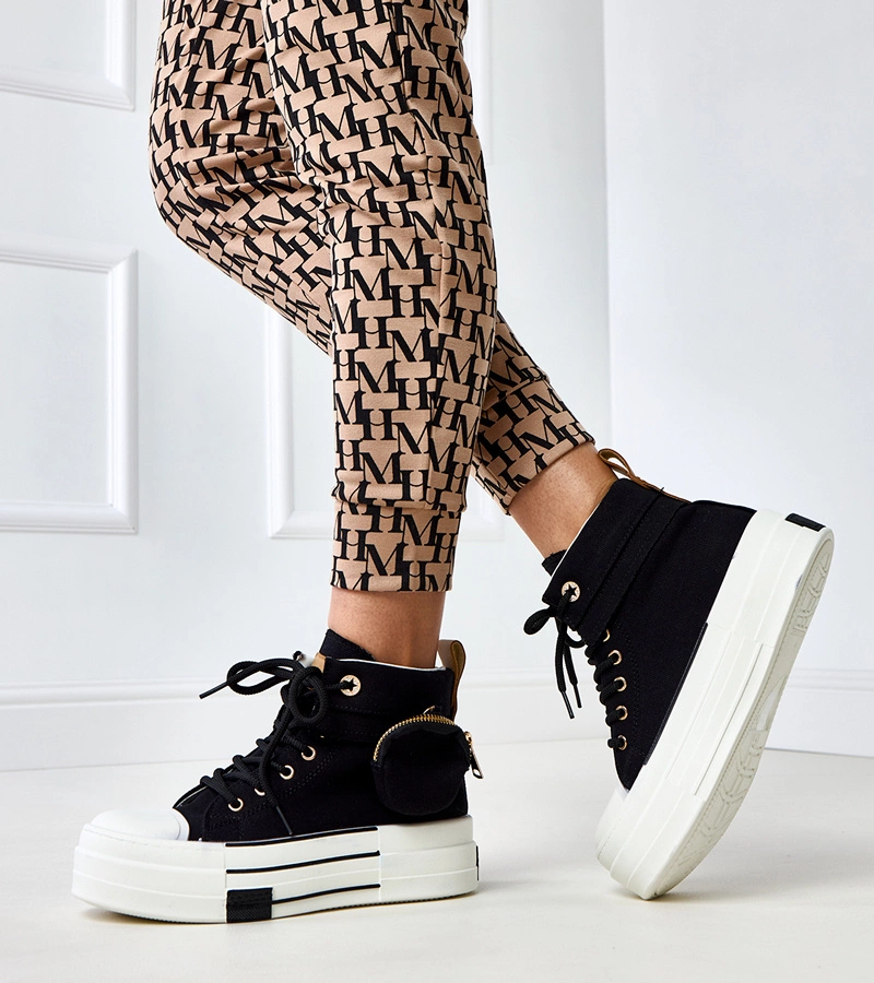 Černé vysoké tenisky na platformě s kapsičkou Yaren