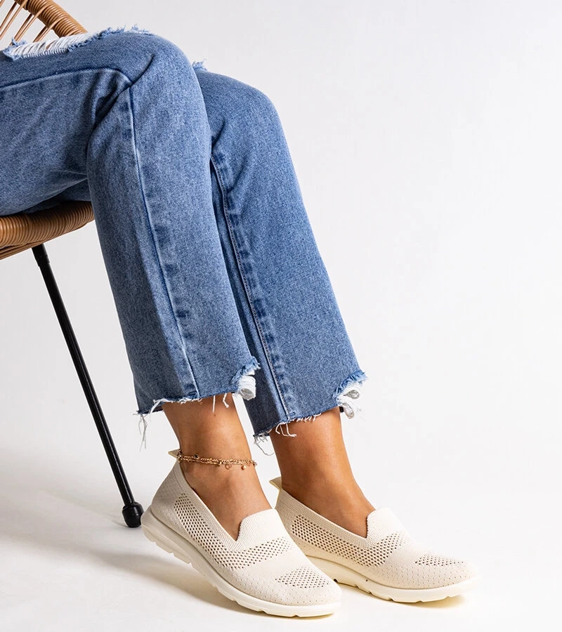 Bežové tenisky na pěnové podrážce Rahima