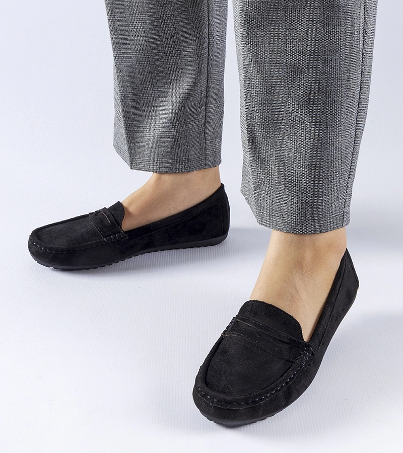 Černé mokasíny z ekologického semiše Cellarengo