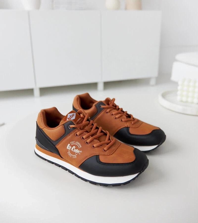 Hnědé pánské boty Lee Cooper LCJ-23-31-3074M