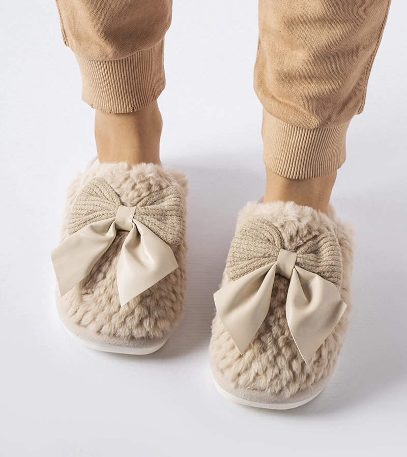 Beige pantofle s elegantními mašlemi Macaria