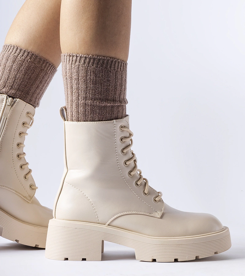 Bežové zateplené kotníčkové boty s hrubou podrážkou Cirillo