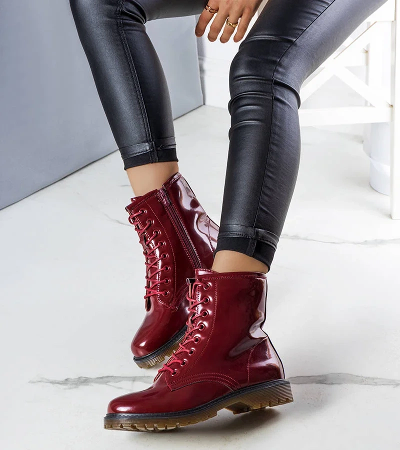 Červené lakované boty Rhys