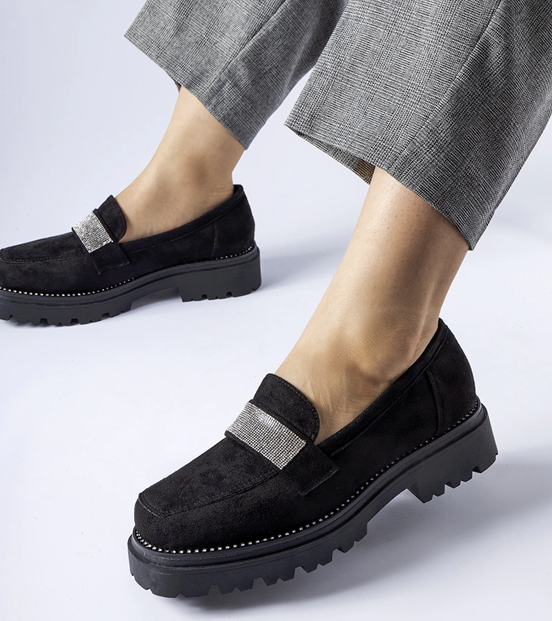 Černé mokasíny z ekologického semiše Nicholls