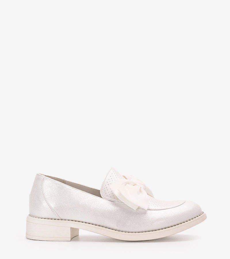 Bílé polobotky s mašlí Bizier