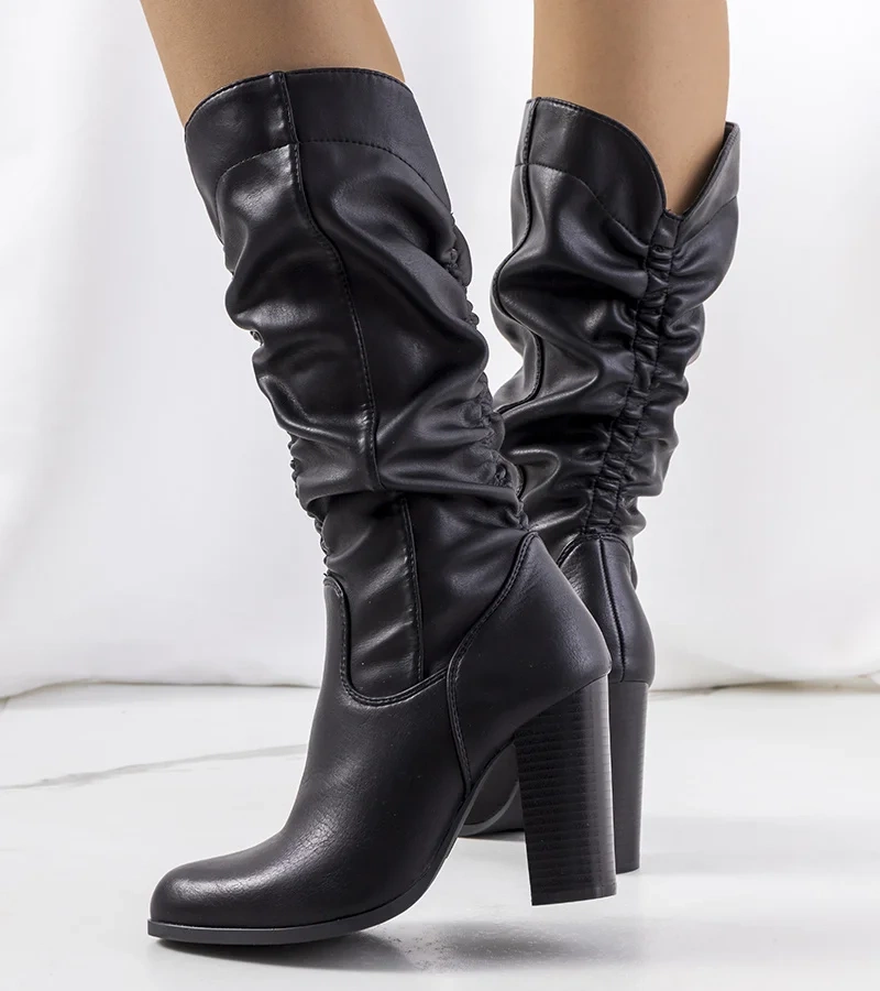 Černé boty Serpa na podpatku