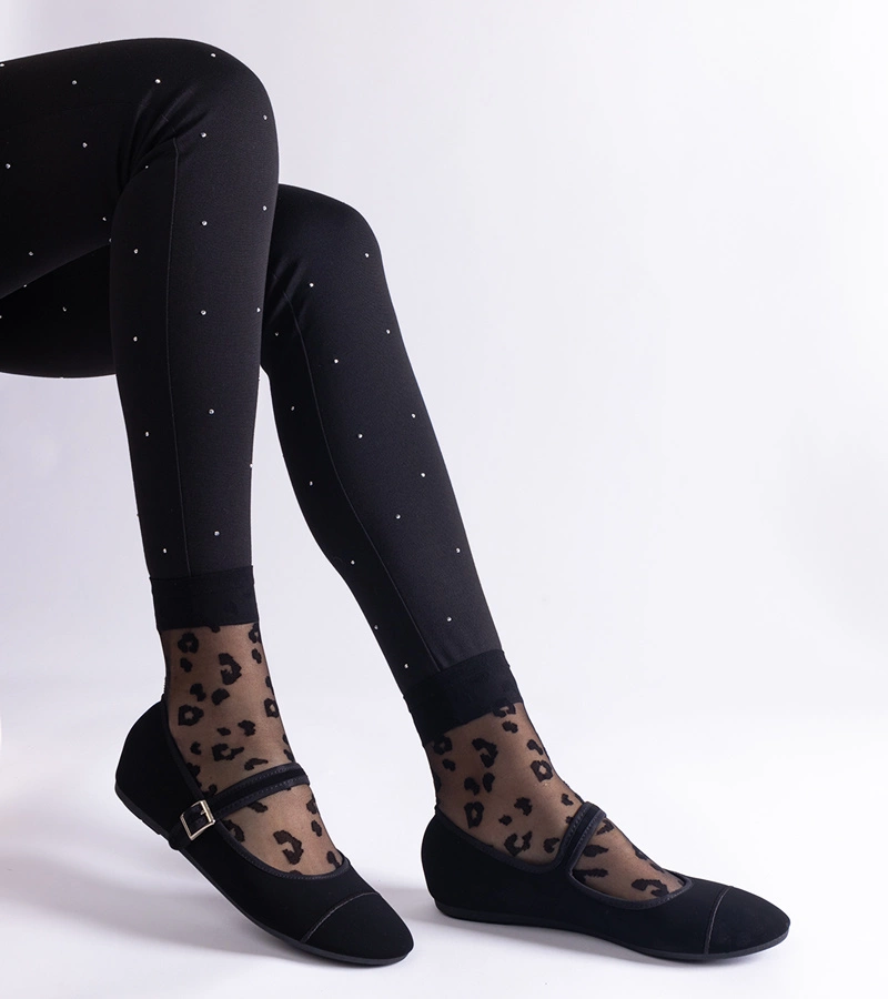 Černé baleríny s matnou úpravou zapínané na přezku Longhola