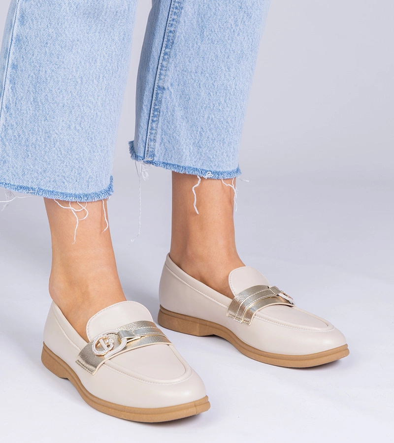 Béžové mokasíny z eko kůže s kamínky Berita