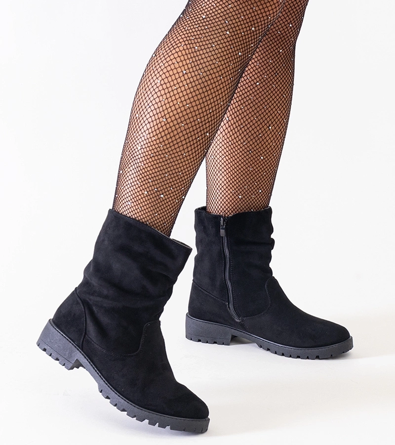 Cerné plisované boty z eko-sametu Hinda