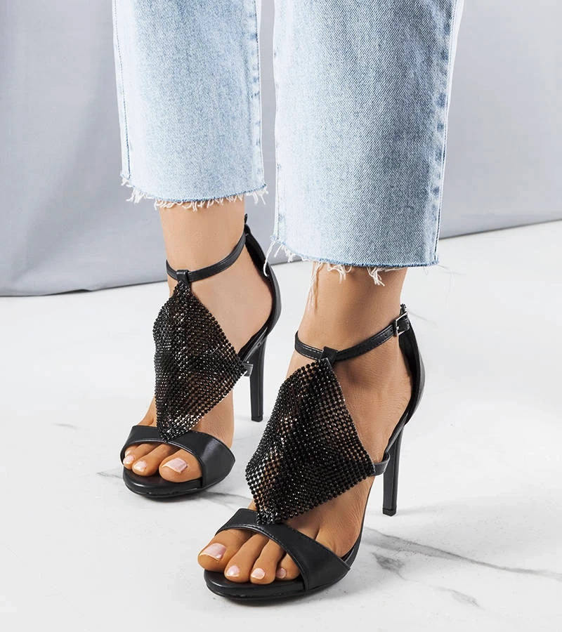 Černé elegantní sandály Caleb na jehlovém podpatku