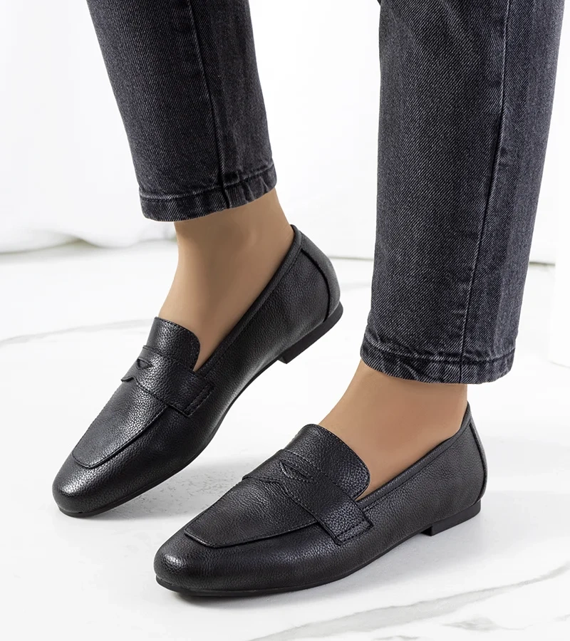 Černé kožené polobotky Zulte