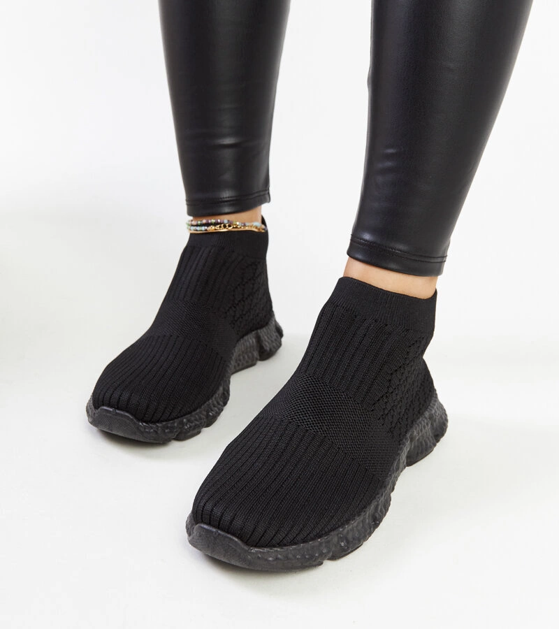 Černé lehké sportovní tenisky Vaclava