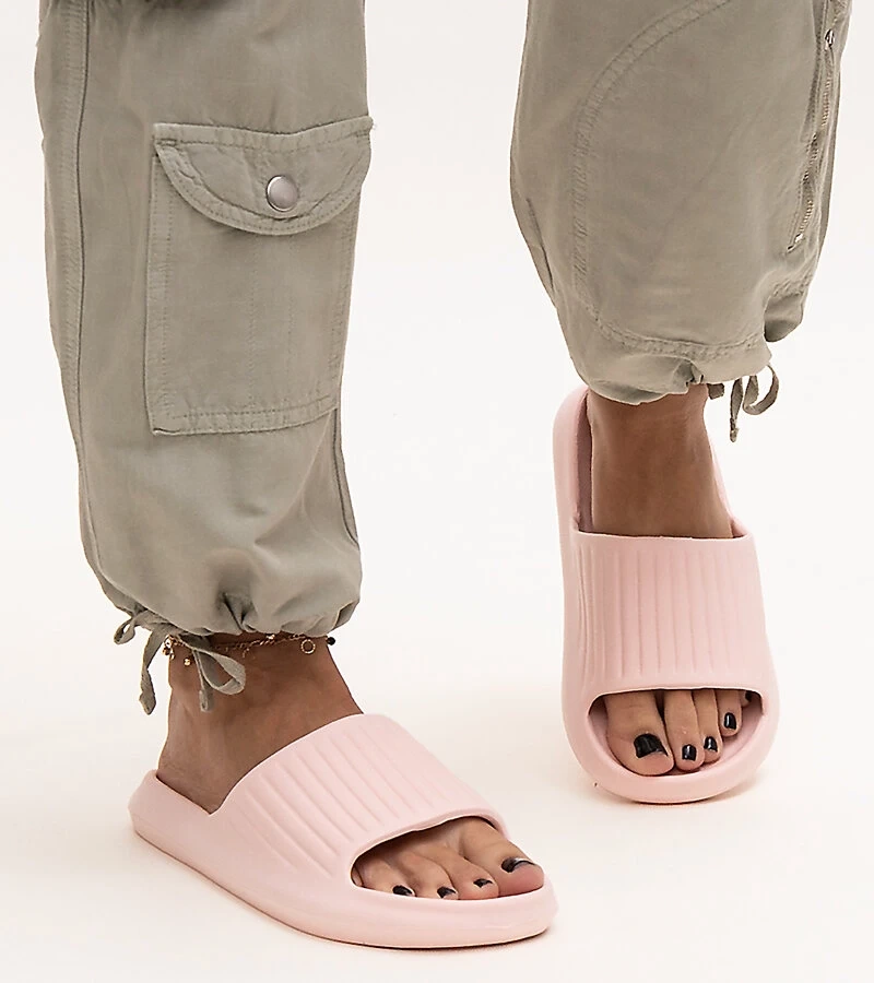 Růžové pěnové pantofle Gilly