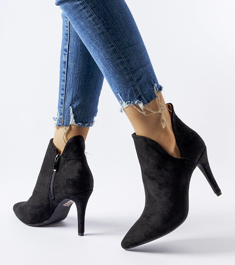 Elegantní černé kotníkové boty na podpatku Ormazd