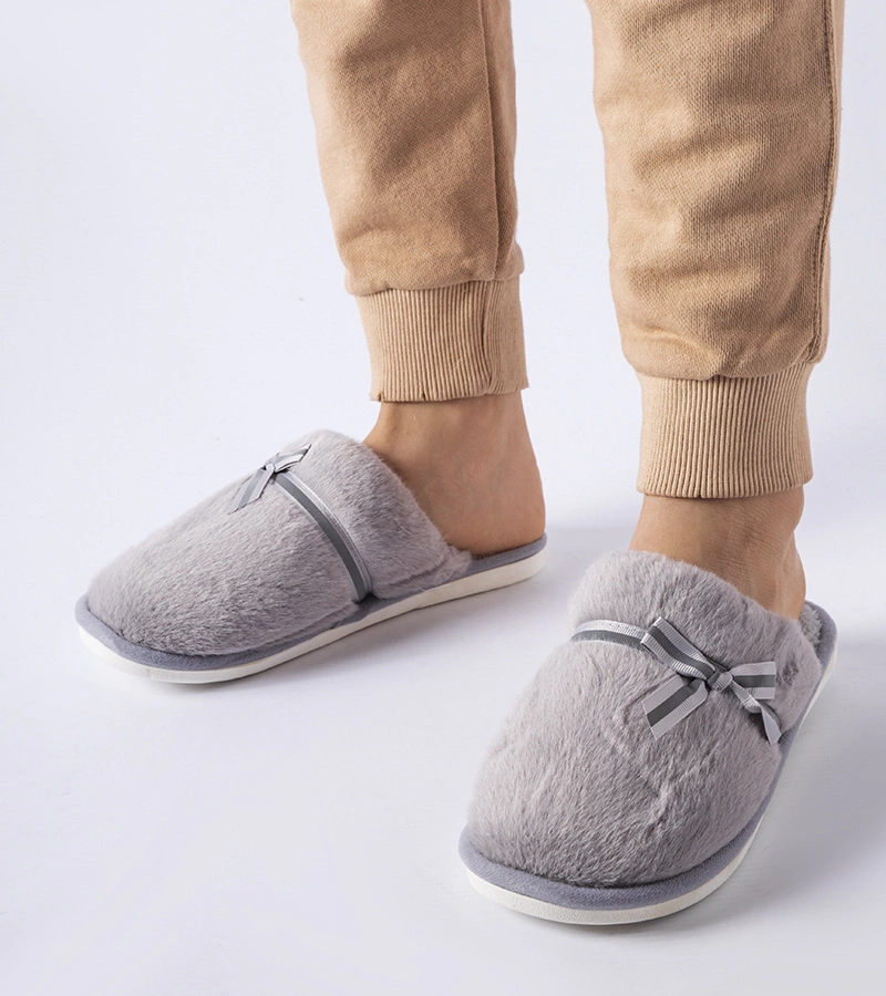 Šedé teplé pantofle s mašlí Antonino