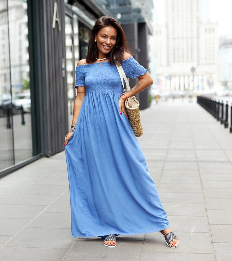 Modré šaty se záhyby Trentini