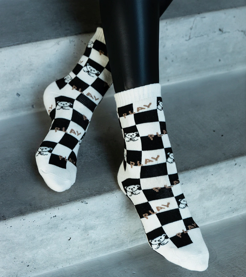 Bílo-černé teplé ponožky Sella