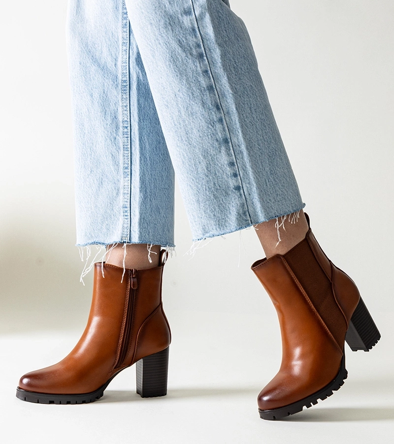 Hnědé boty na sloupku z eko kůže Zinah