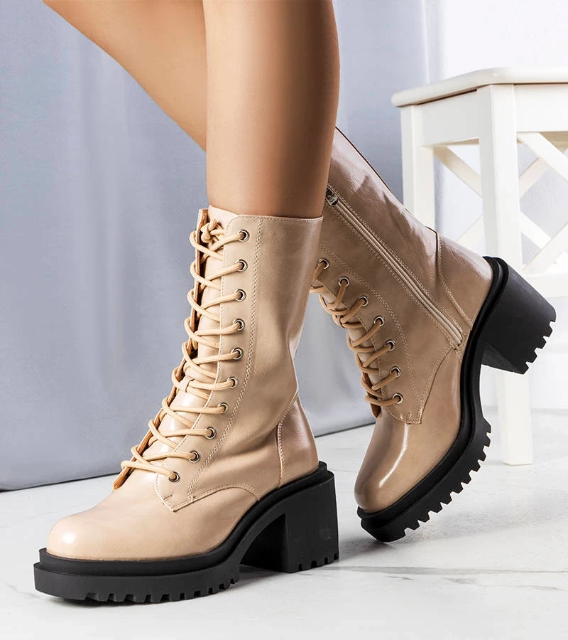 Verno béžové zateplené boty na podpatku