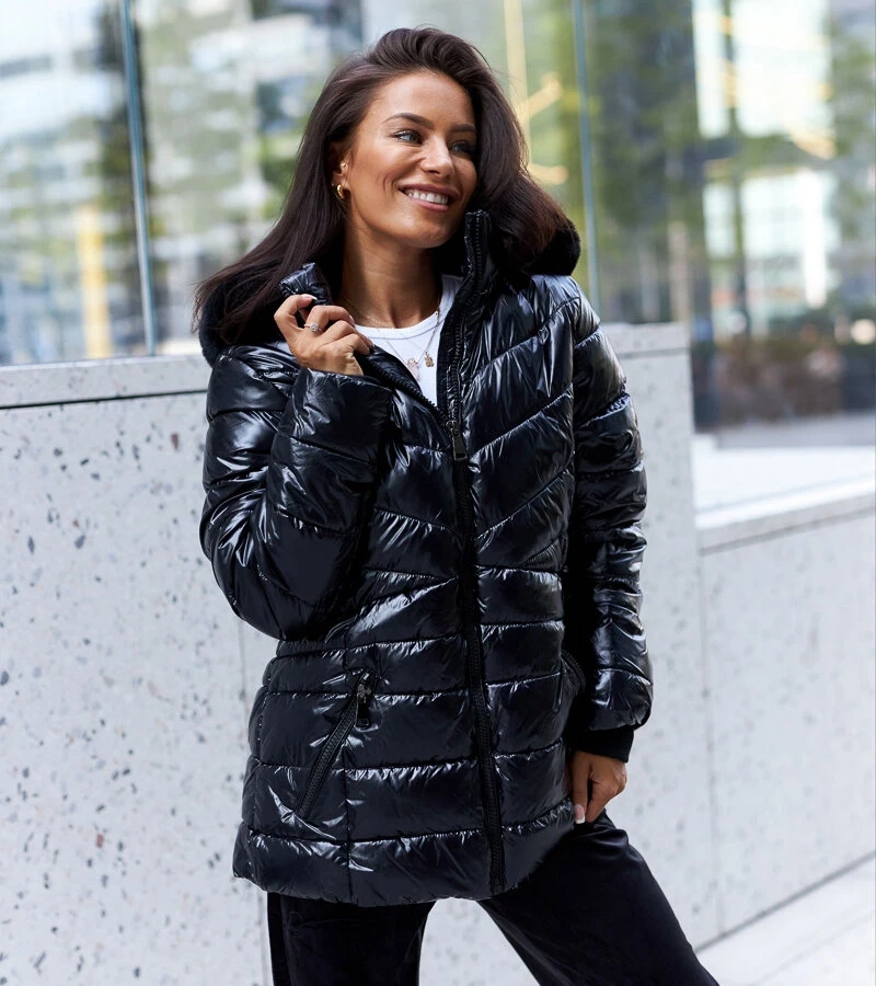 Černá bunda se sundavací kapucí Spezia