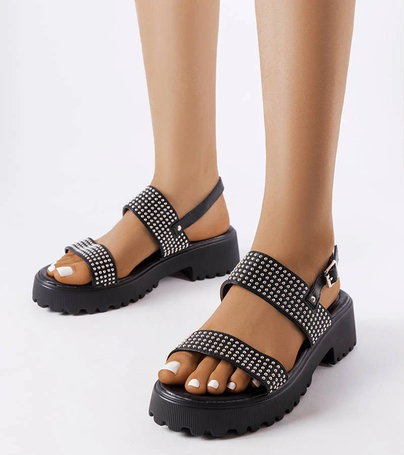 Černé sandály Biloxi zdobené kamínky