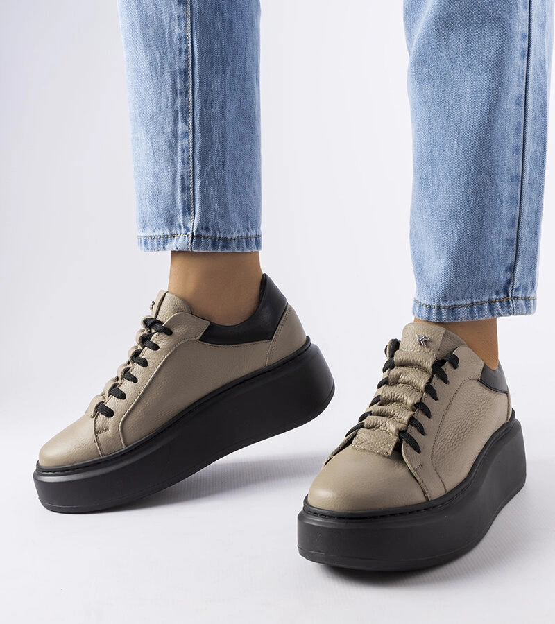 Tmavě béžové kožené tenisky Karino