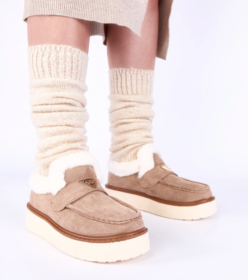 Tmavě béžové zateplené mokasíny s kožíškem Loafy