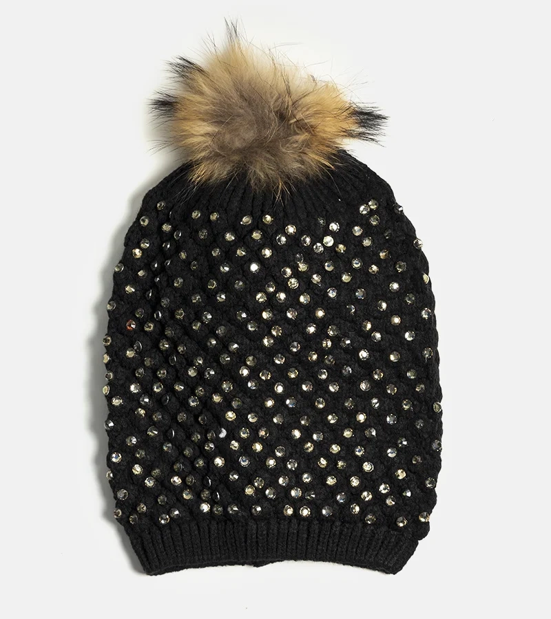 Černý klobouk se zirkony Kyrie