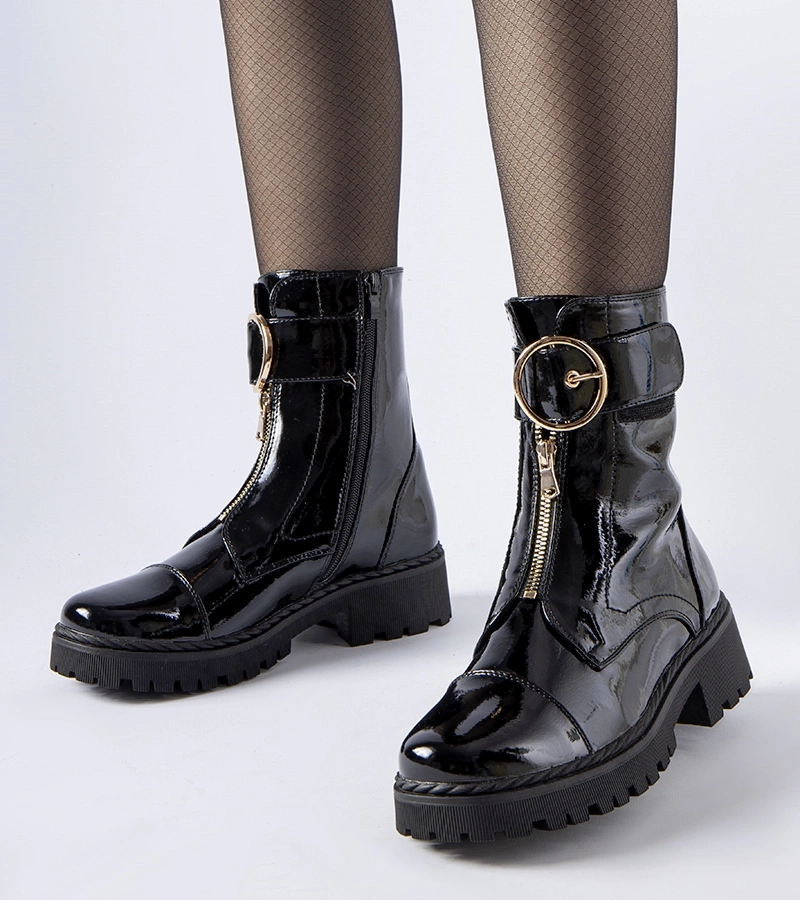 Černé lakované zateplené boty Classe