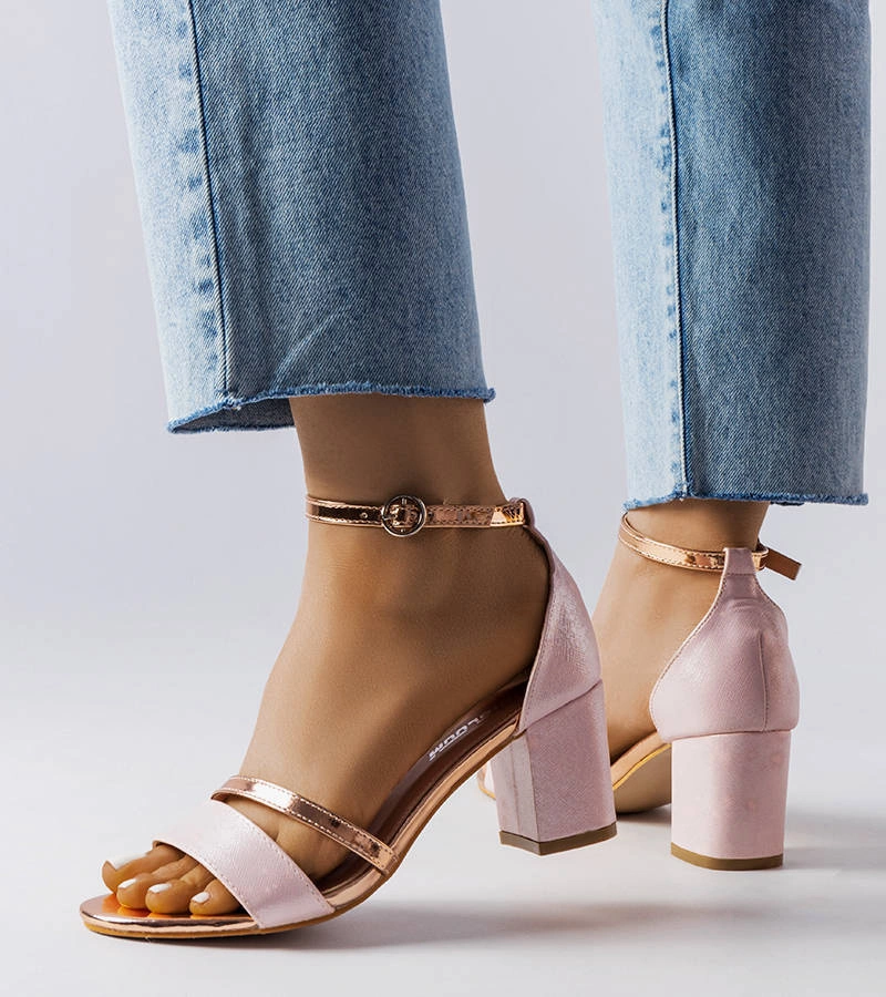Růžově zlaté sandály na jehlovém podpatku Tetradi