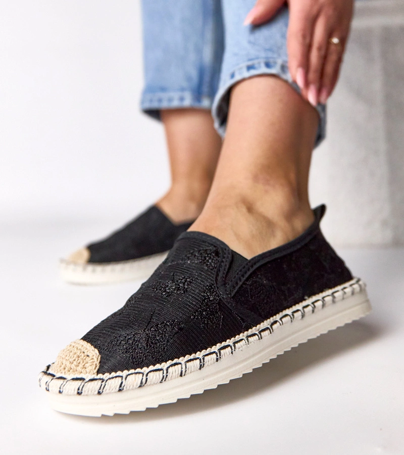 Černé espadrilky zdobené brokátem Lucie