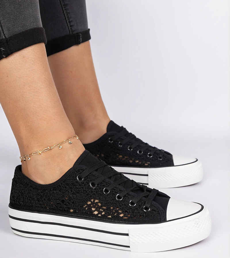 Černé dámské tenisky s ažurovým vzorem Fernansis