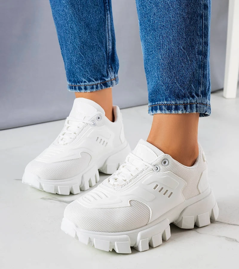 Bílé tenisky na pevné podrážce Inez