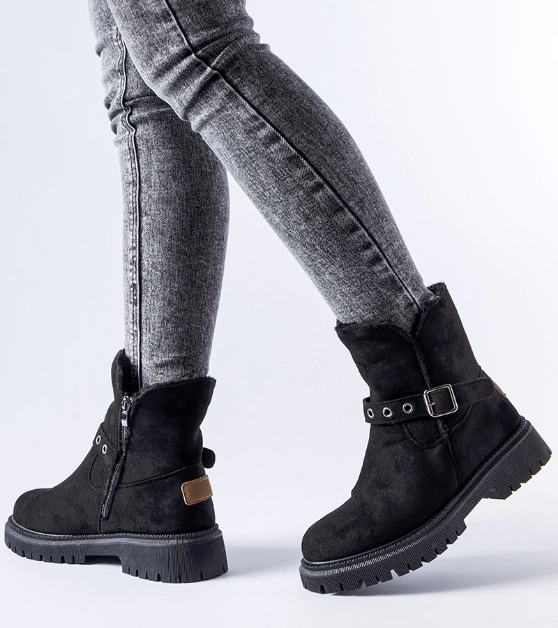 Černé izolované botky Gibsonia