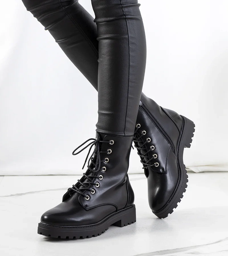 Černá boty Naporia