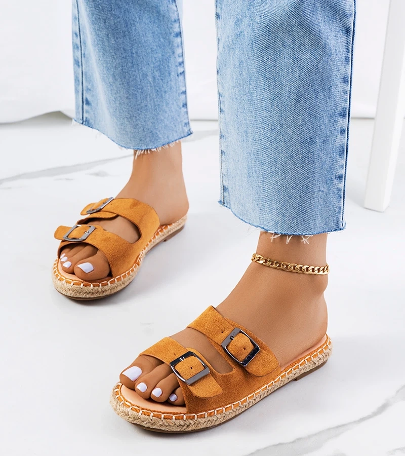 Hnědé dámské žabky Finnan