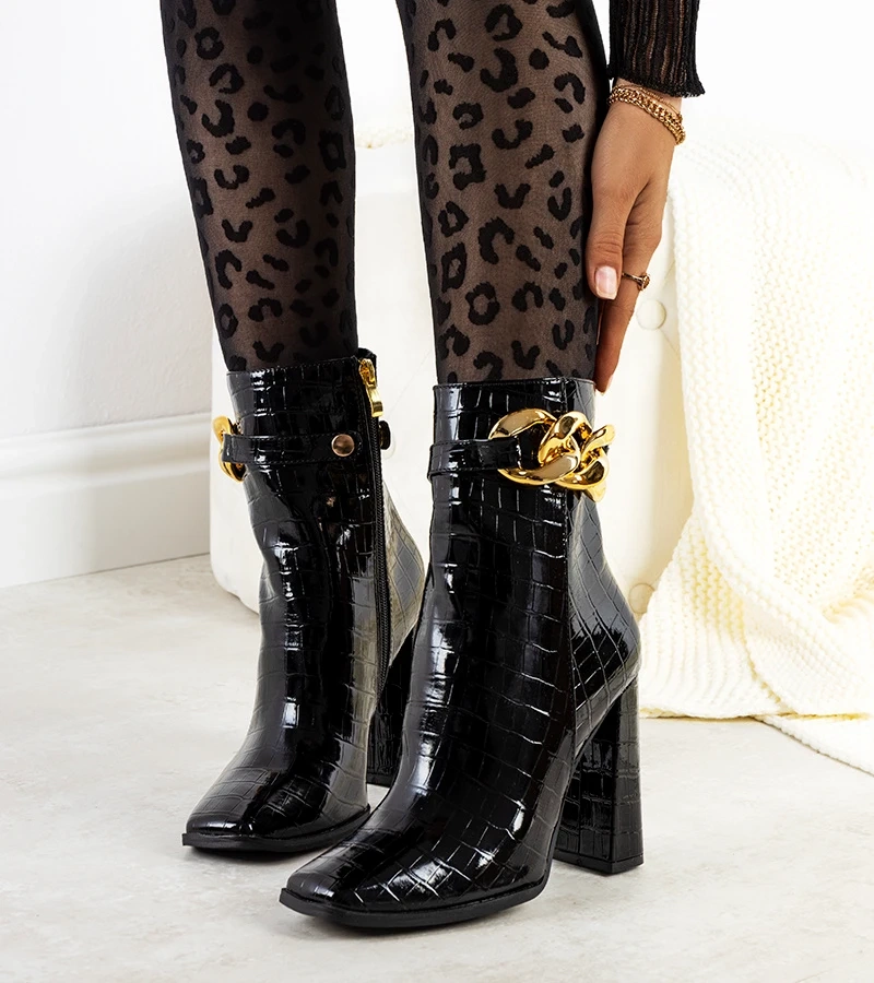 Černě lakovaný boty Aresla