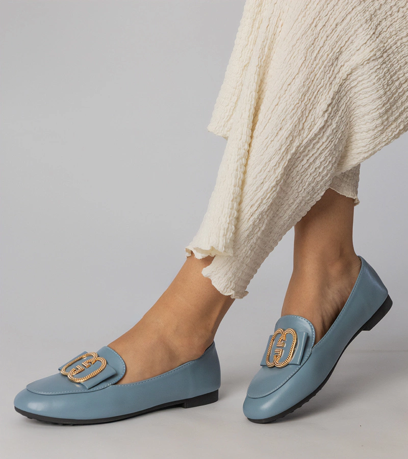 Modré dámské mokasíny se zlatou ozdobou Frada