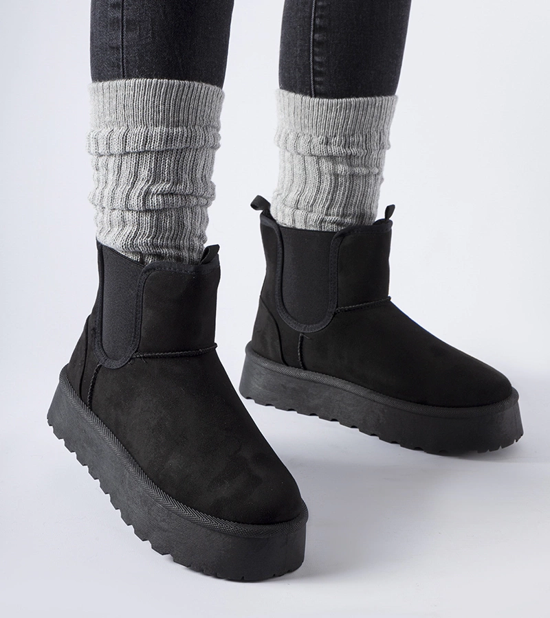 Černé sněhule s gumami po stranách Bertino