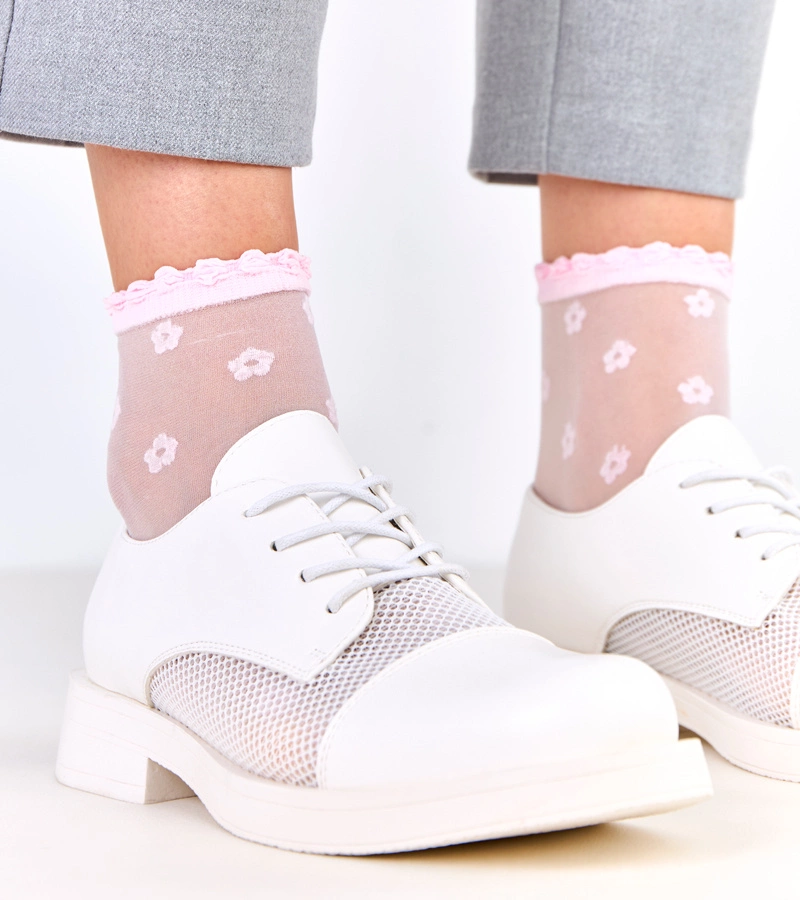 Dámské bílé polobotky s síťkou na svršku Moris